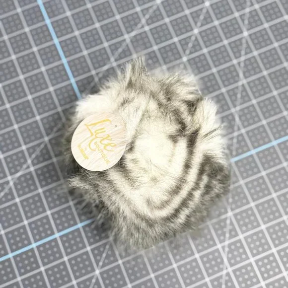 Small Furry Owl Stuffed Animal Plush Toy by Aurora (Luxe Boutique) - New - Picture 2 of 5